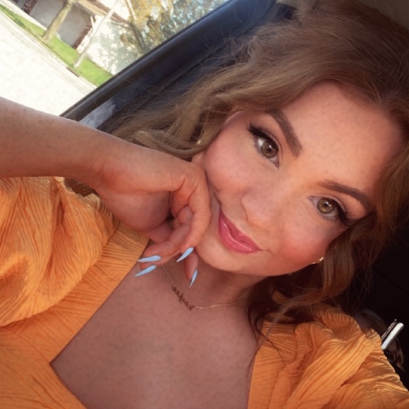 Meet the Posher Other - Meet your Posher, Kaylee
